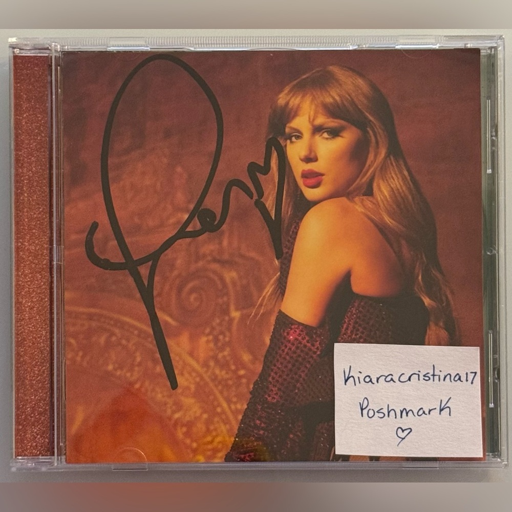 Taylor Swift The Life of a Showgirl CD + Hand Signed Photo #3